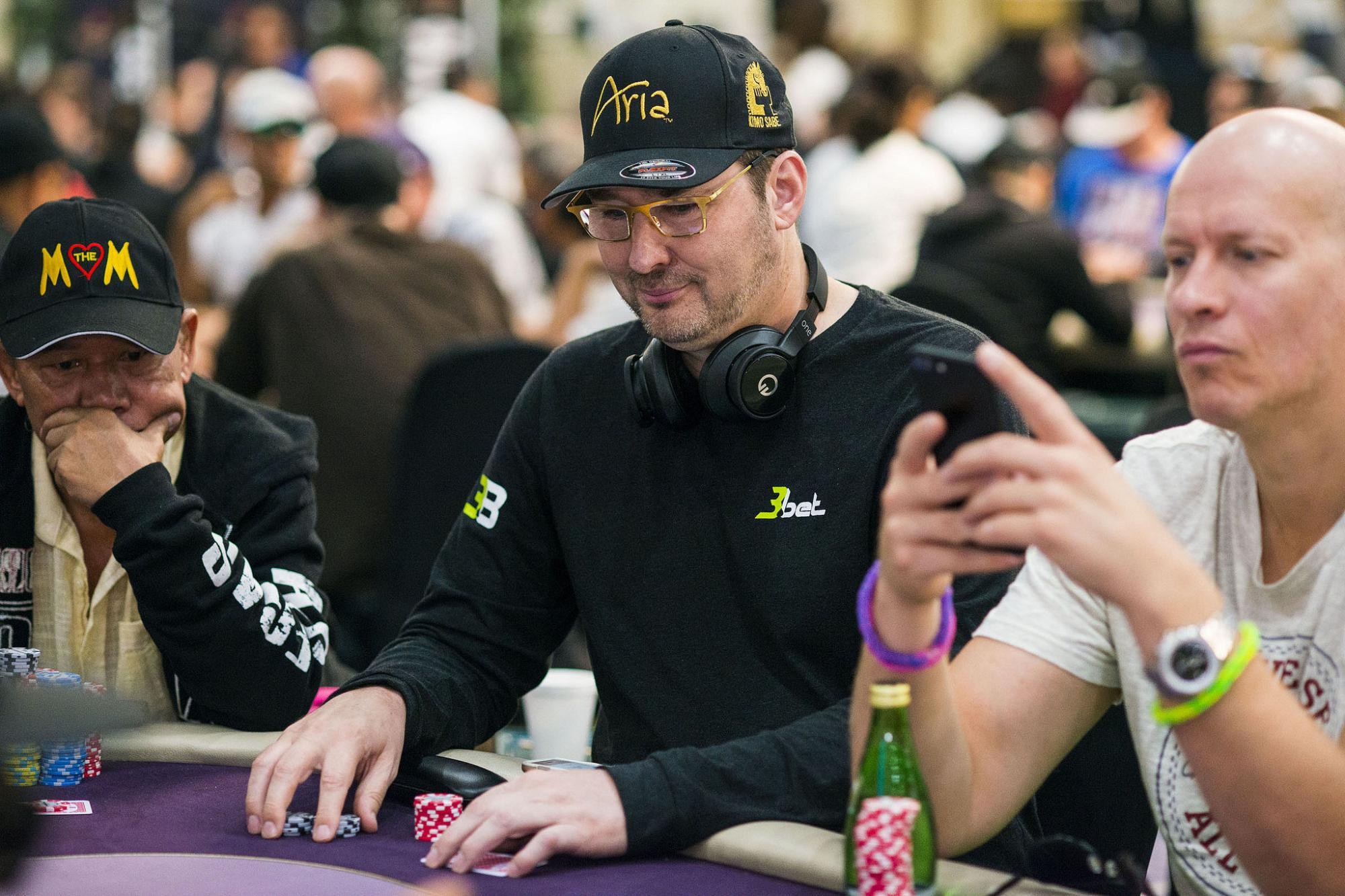 Phil Hellmuth Net Worth Updated November, 2024